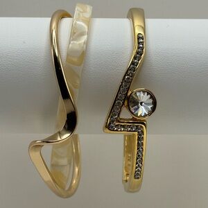 Gold tone bangle Set